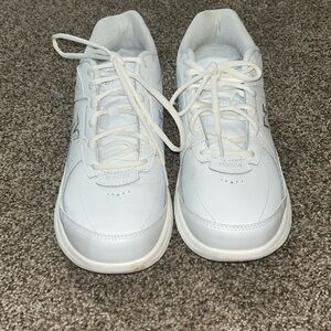 Unisex New Balance 577 White Sneakers